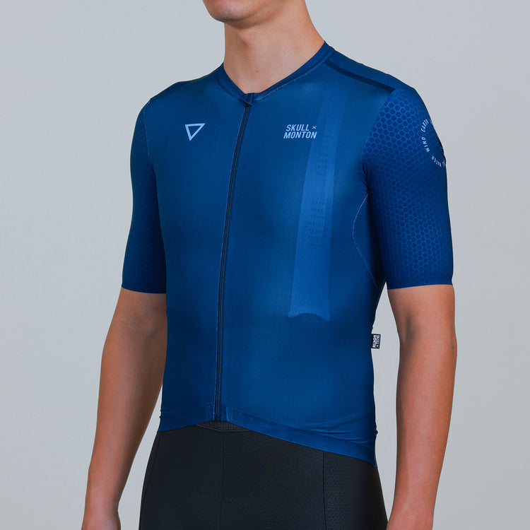 blue cycling wear
