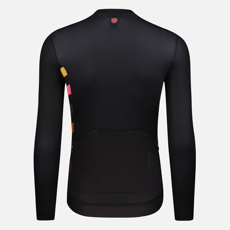 black cycling jersey
