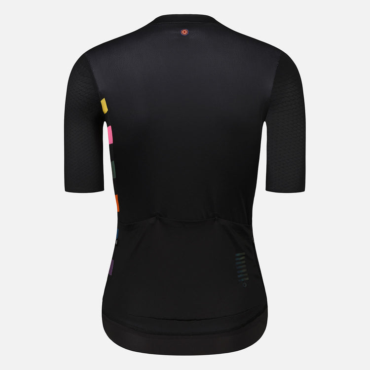 black cycling jersey