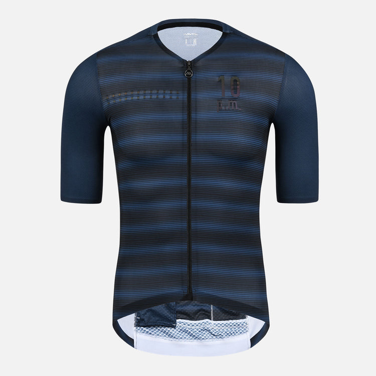 blue cycling jersey