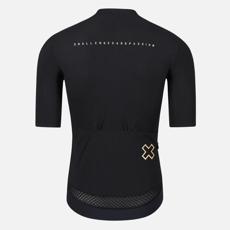 black cycling jersey